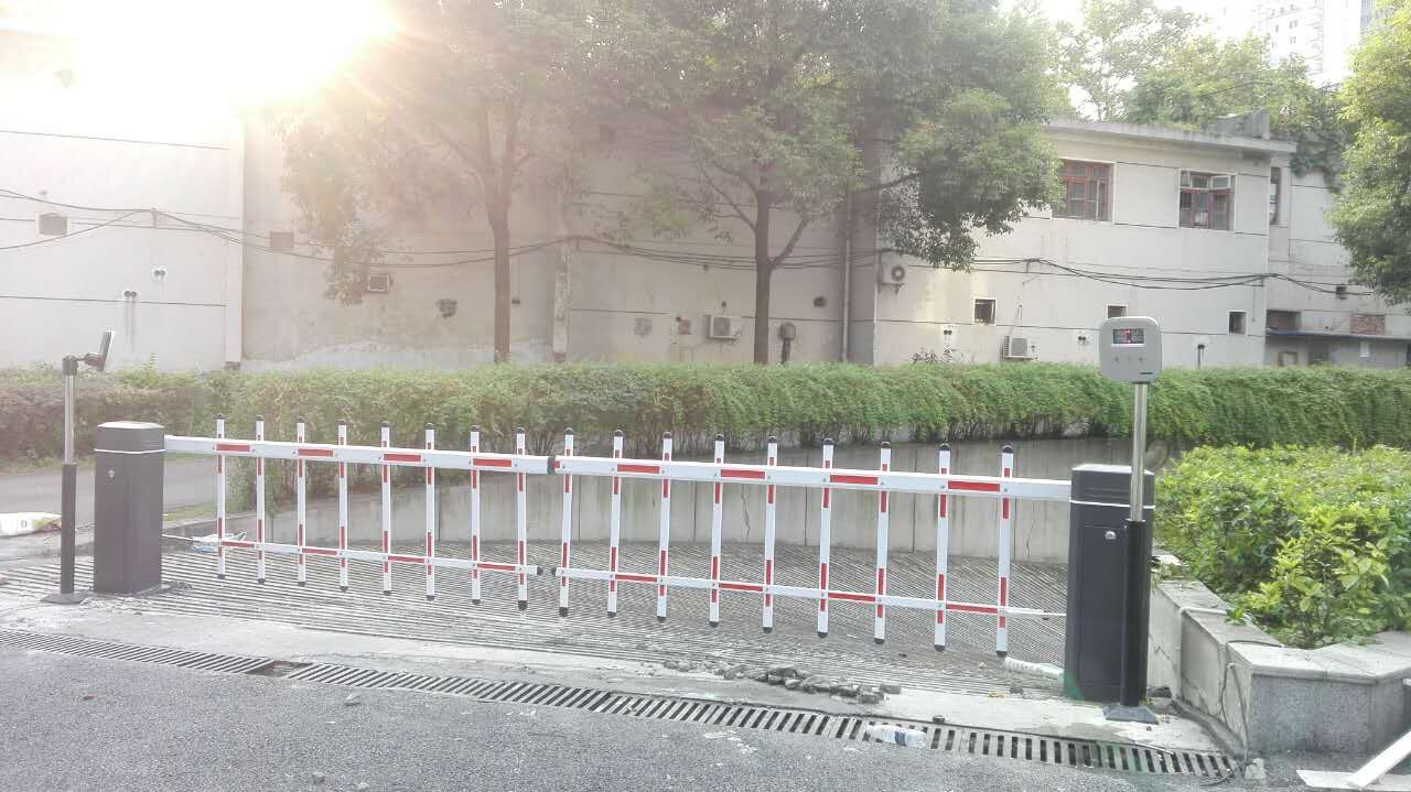 湖南省军区蓝牙远距离停车场管理系统
