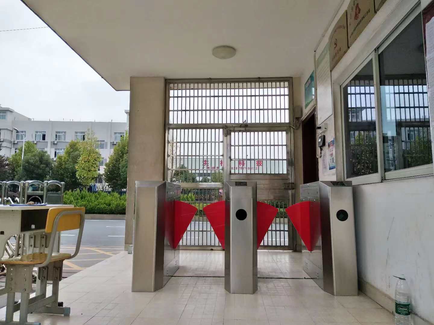 长沙湘江科技中等职业学校人行通道系统