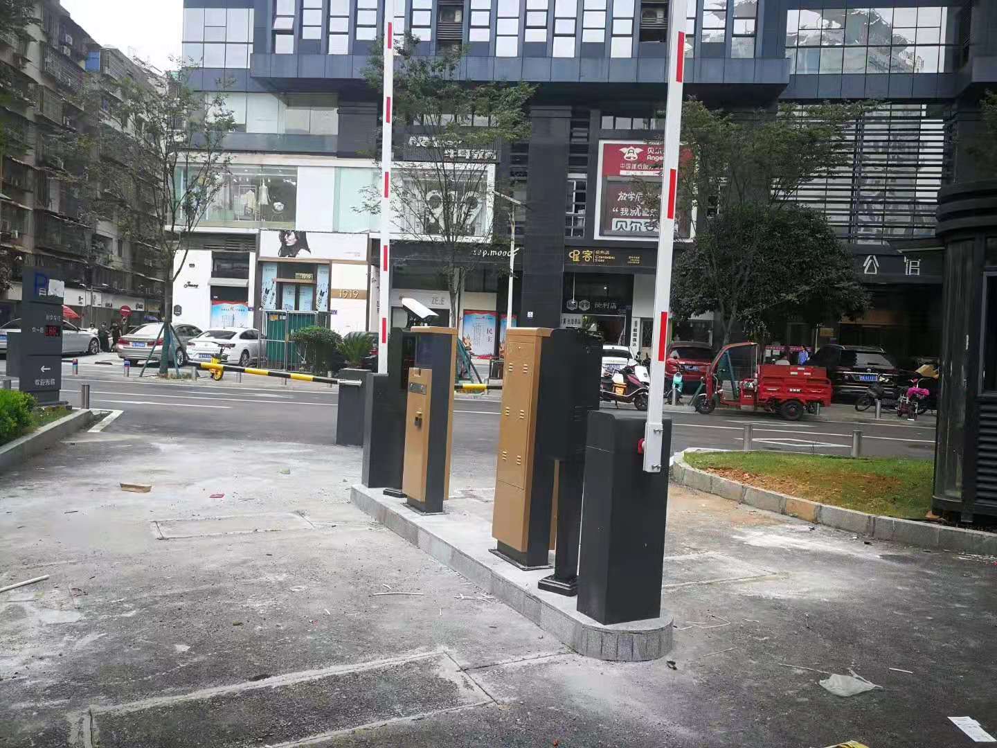 无人值守停车场管理系统