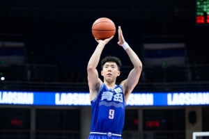 赢球功臣！段昂君12投5中&罚球6中3得到16分2板2助0失误 正负值+9